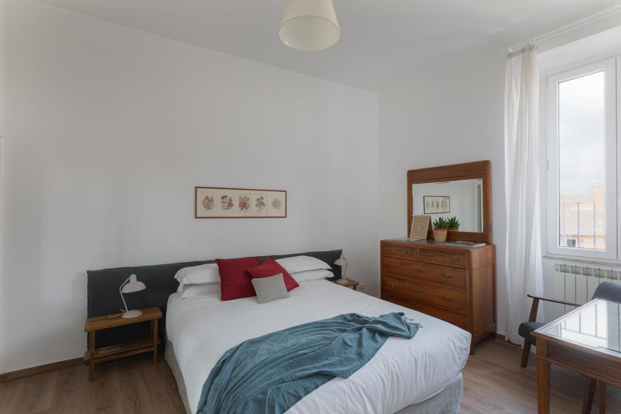 Amazing Penthouse With Terrace And Rooftop In Trastevere Řím Exteriér fotografie