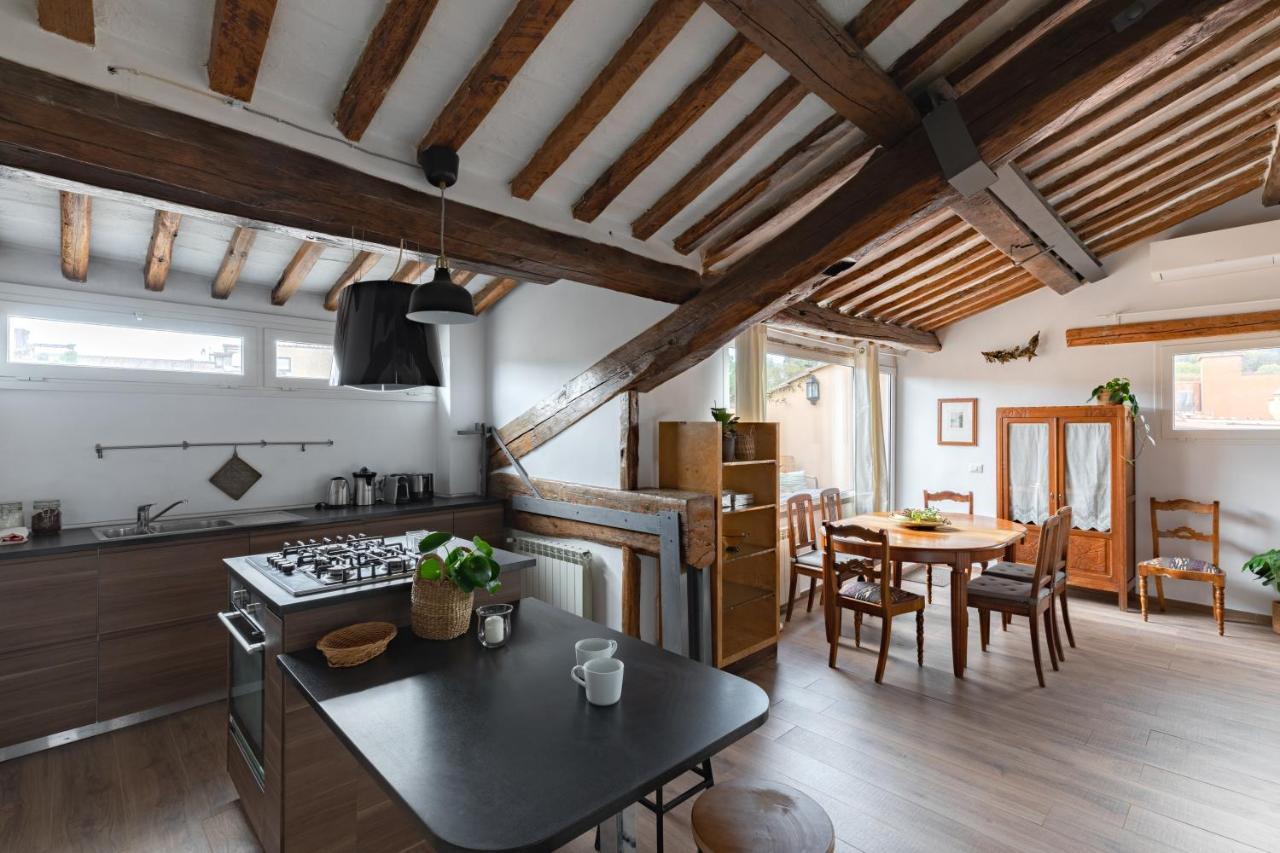 Amazing Penthouse With Terrace And Rooftop In Trastevere Řím Exteriér fotografie
