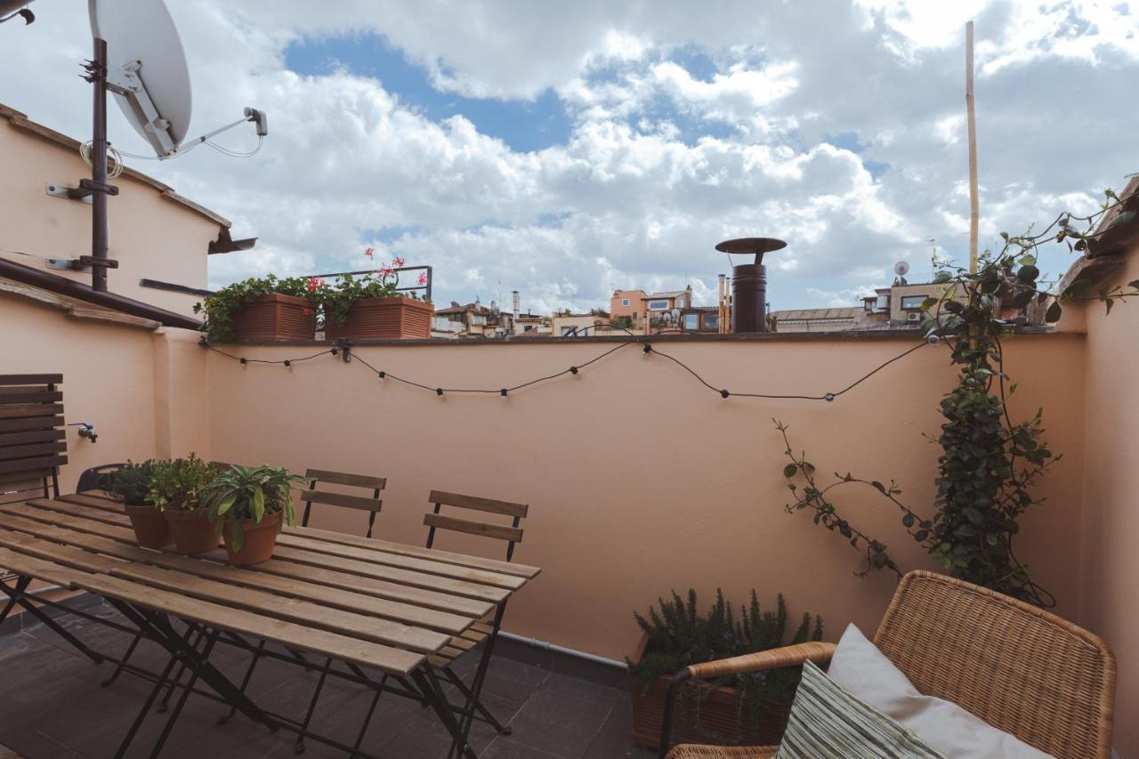Amazing Penthouse With Terrace And Rooftop In Trastevere Řím Exteriér fotografie