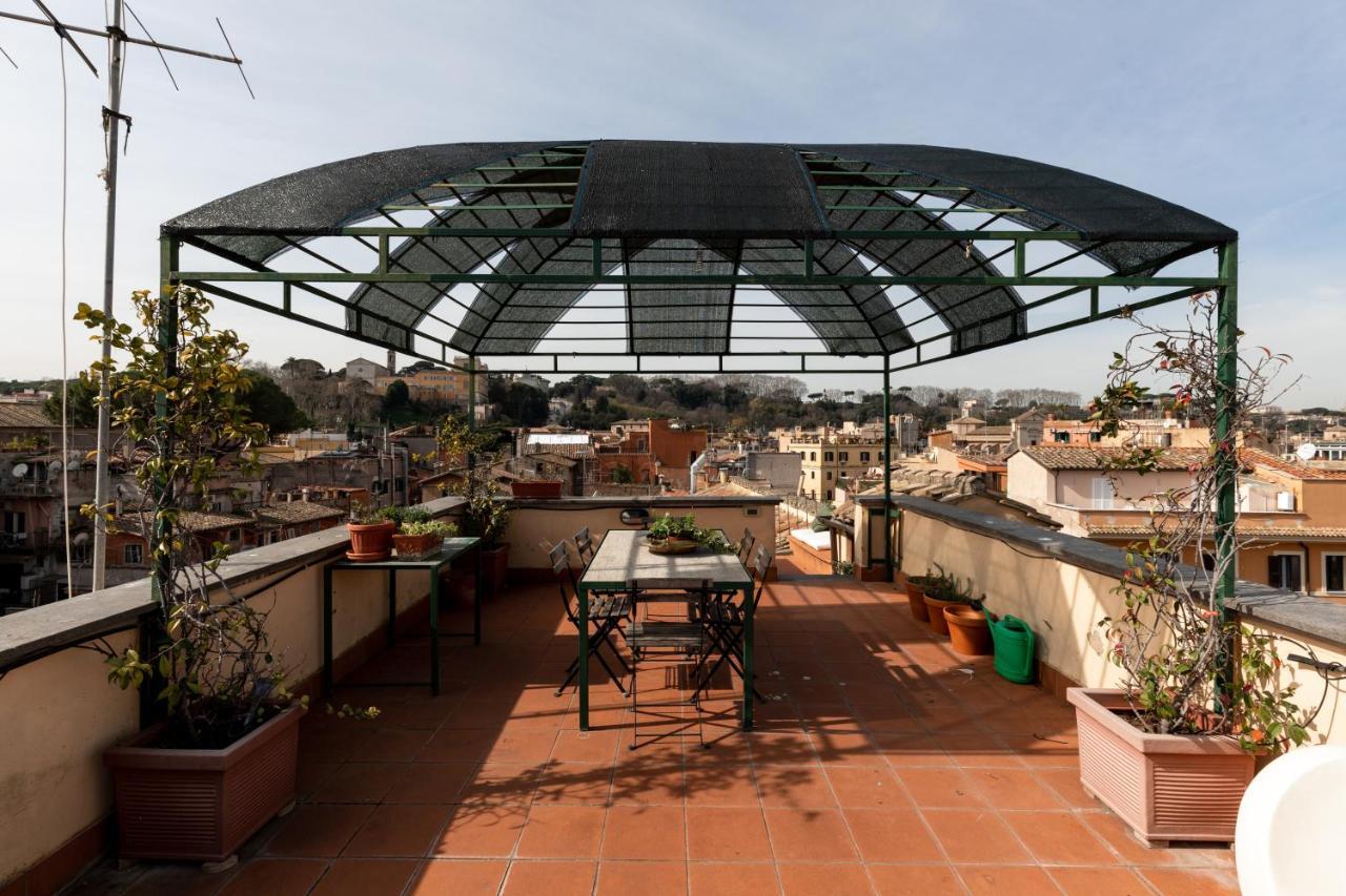 Amazing Penthouse With Terrace And Rooftop In Trastevere Řím Exteriér fotografie